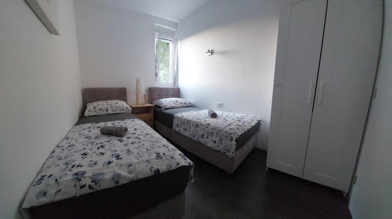 Villa Jolara-Luxury Apartment A8 Mimice Bagian luar foto
